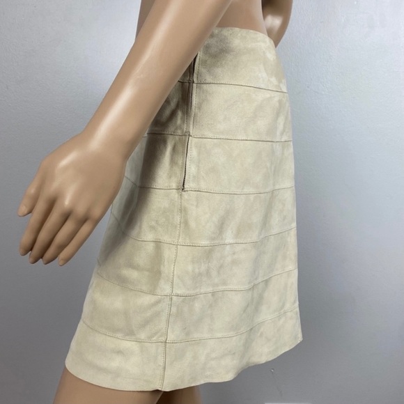 NEW THEORY STRIPE SEAM SUEDE MINI SKIRT - Picture 6 of 10